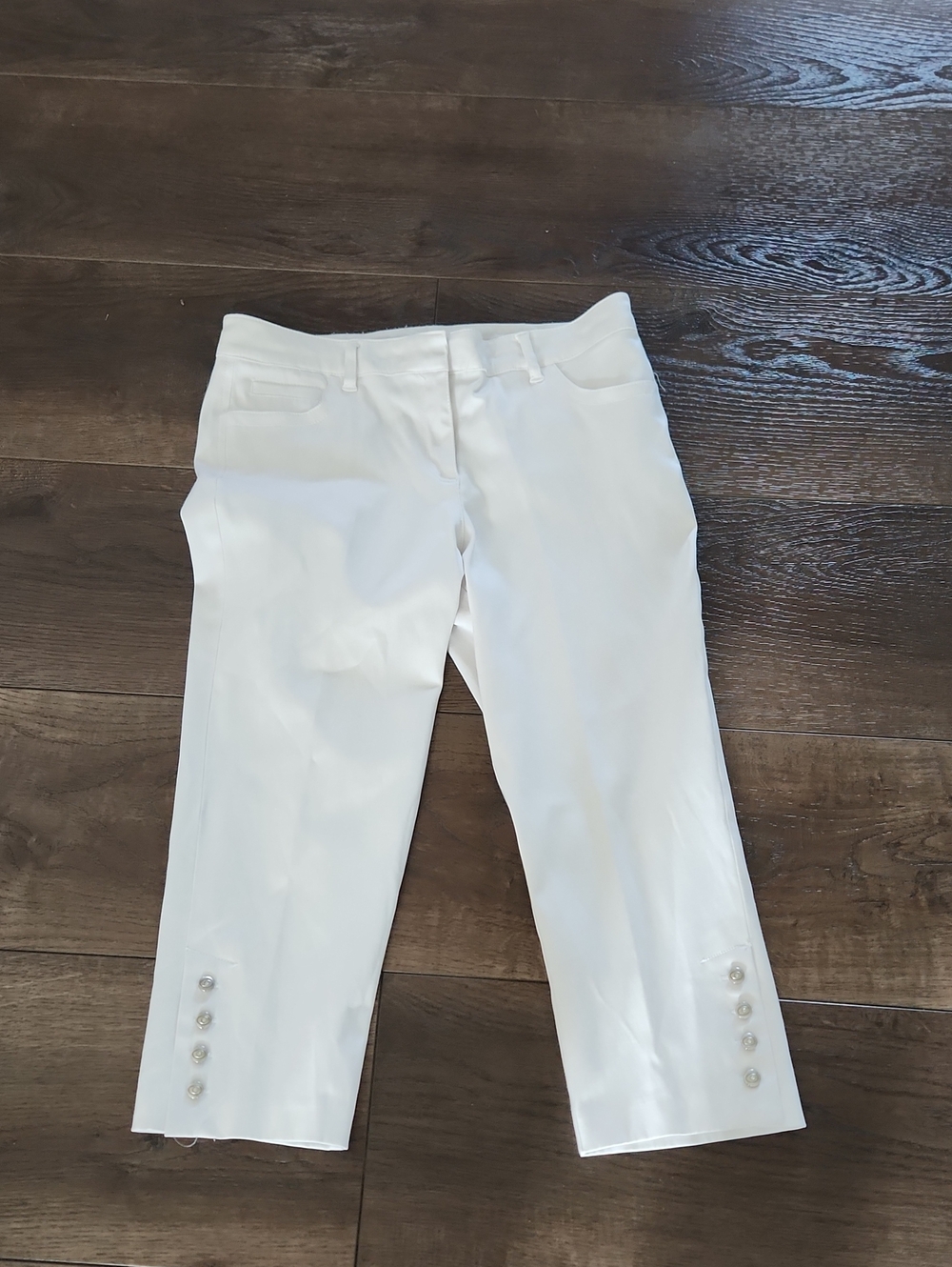 Zac & Rachel White Capri Pants, 10